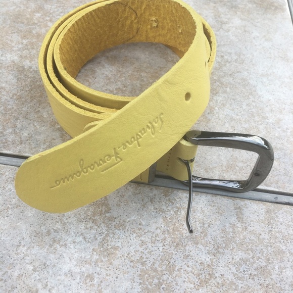 Salvatore Ferragamo yellow leather belt - Picture 3 of 14